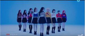 "Bboom Bboom" Momoland berada di puncak 300 juta tampilan YouTube