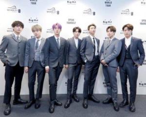 Roaring K-pop booming membalikkan nasib CD yang menurun dan album berwujud lainnya