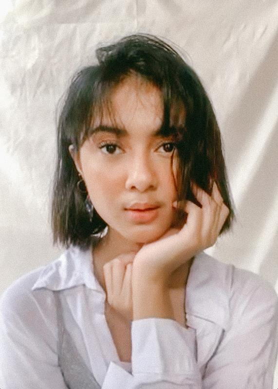 RAHMANIA ASTRINI "RUNAWAY"