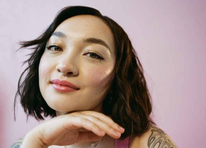 Mxmtoon Ikuti Langkah Taylor Swift Merekam Ulang Musiknya, Kali ini Single "the idea of you"