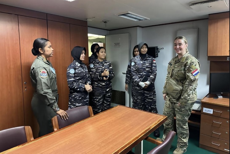 WANITA PEACEKEEPERS SATGAS MTF TNI XXVIII-O MENERIMA PEMBEKALAN GENDER EQUITY DAN EQUALITY DARI PBB