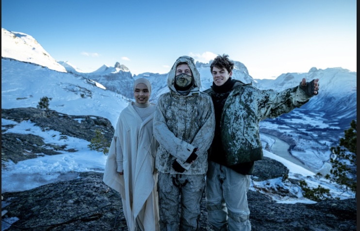  Putri Ariani Merilis Video Performance Restrung dengan Alan Walker dan Mengejutkan dengan Versi Arab dari Single Hit `Who I Am`