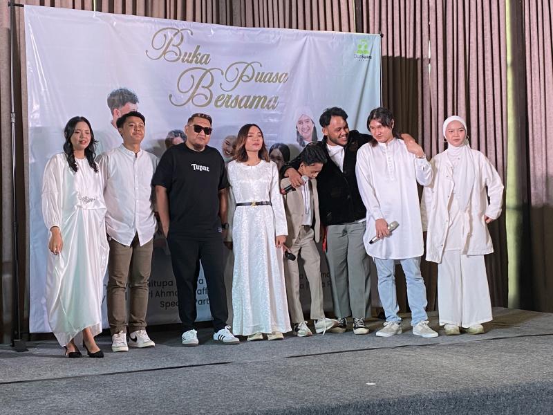 All Artist Dua Suara Media Menyanyikan Lagu "Lebaran" Karya Pepep ST12