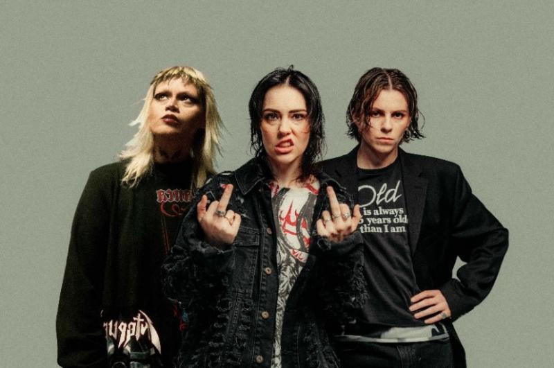 Stand Atlantic Rilis Single Kolaborasi "GIRL$" dengan Lynn Gunn dari PVRIS dan Amalia dari Bruses