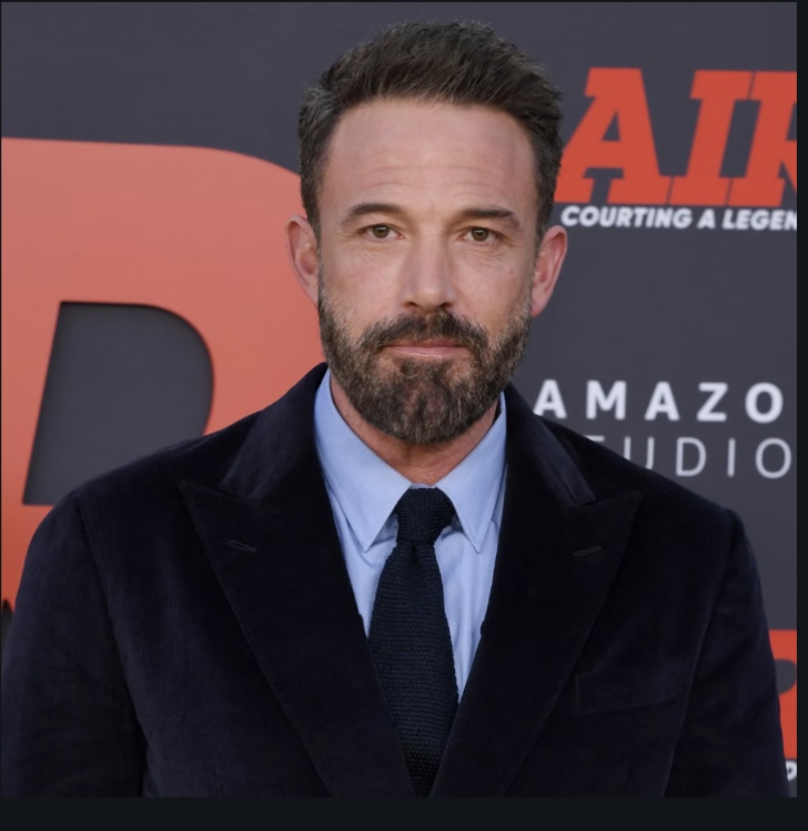 Ben Affleck Tampil dengan Gaya Baru di Tengah Proses Perceraian dengan Jennifer Lopez