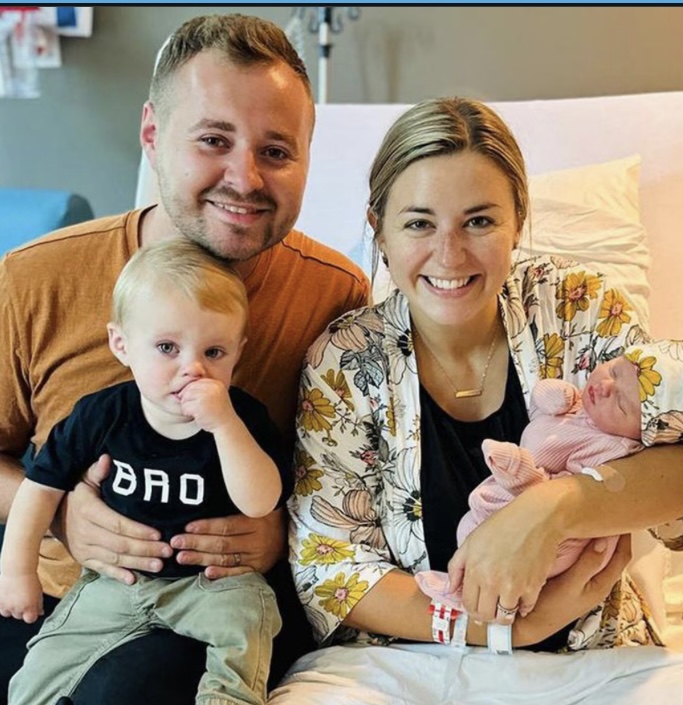 Jedidiah Duggar dan Katey Duggar Sambut Kelahiran Bayi Kembar Perempuan