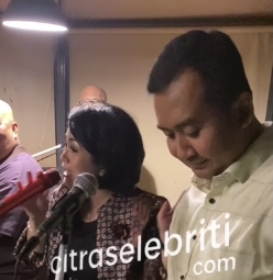 Kisah Cinta Joy Tobing dan Suami: Dari Proyek ke Pelaminan, Semua Berkat Campur Tangan Tuhan