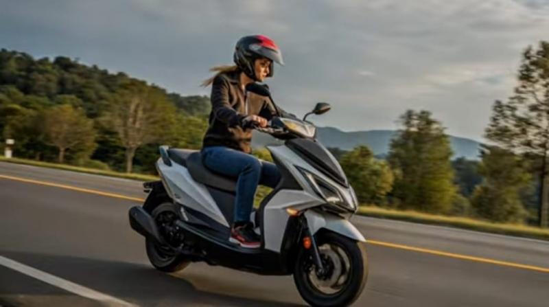 Suzuki Bergman 180 2025 Resmi Meluncur, Maxi Scooter Stylish dengan Performa Tangguh