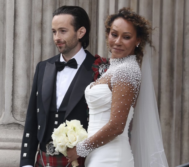  Resmi Menikah, Mel B Spice Girls dan Rory McPhee Gelar Pesta Romantis di London