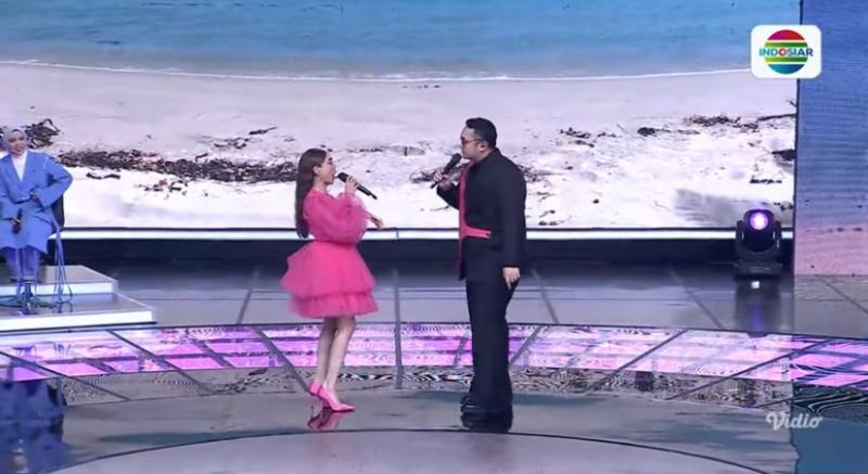  Seru! Rina Nose & Gilang Dirga Buka Bocoran Sinetron Baru “Merangkai Kisah Indah” di Panggung DA 7