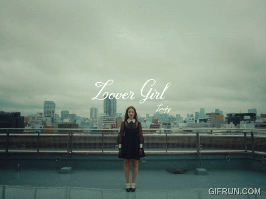 Laufey Rilis Video Klip “Lover Girl”, Sajikan Nuansa Retro Penuh Nostalgia dari Jantung Tokyo