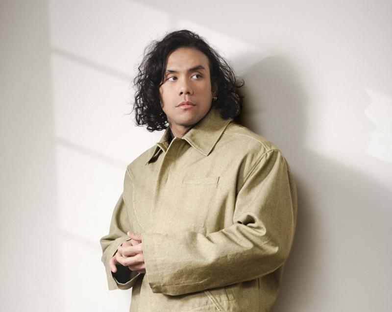 Eros Tjokro Rilis “Sama Sama Mau”, Anthem Manis untuk yang Lagi di Fase Pendekatan