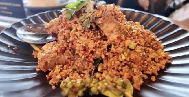 Wisata Kuliner Bangkok: Garlic Pork, Tomyam, hingga Eksotika Night Market Rama 9