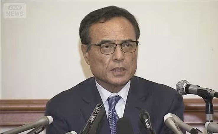  Mantan Ketua Suntory Holdings Gelar Konferensi Pers, Umumkan Pengunduran Diri dan Klarifikasi Dugaan Kasus Suplemen