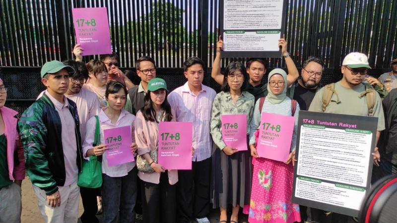  BEM Unpad Geruduk DPR, Desak Pemerintah Bentuk Tim Investigasi Independen