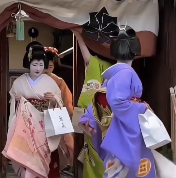  Fenomena Budaya Jepang yang Mengejutkan Turis, Viral di TikTok