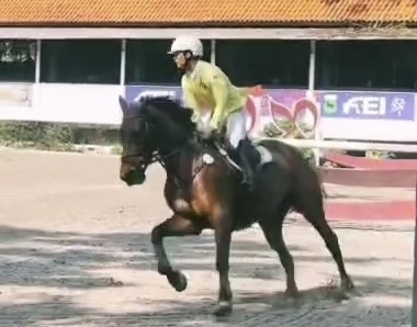 Cut Syifa Temukan Kebahagiaan Baru Lewat Berkuda, Ikut Kejuaraan Hingga Piala Presiden