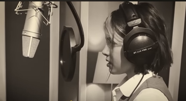  Lou Deleuze Rilis “Ce Monde”, Lagu Balada Prancis Sarat Pesan Harapan untuk Dunia