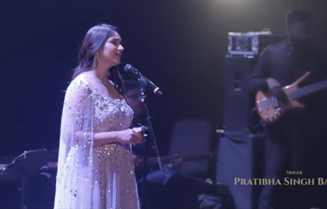 Pratibha Singh Baghel Hidupkan Kembali Magis Jagjit Singh Lewat “Teri Khushboo Mein Base Khat”