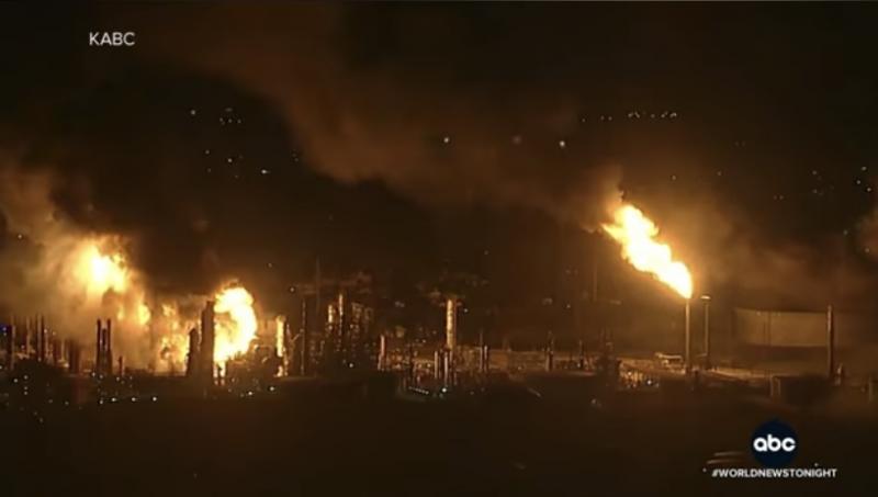  Ledakan Dahsyat Guncang Kilang Minyak Terbesar di Pantai Barat AS