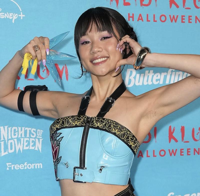  Rei Ami Tampil Memukau di Pesta Halloween Heidi Klum dengan Kostum Zoey dari KPop Demon Hunters