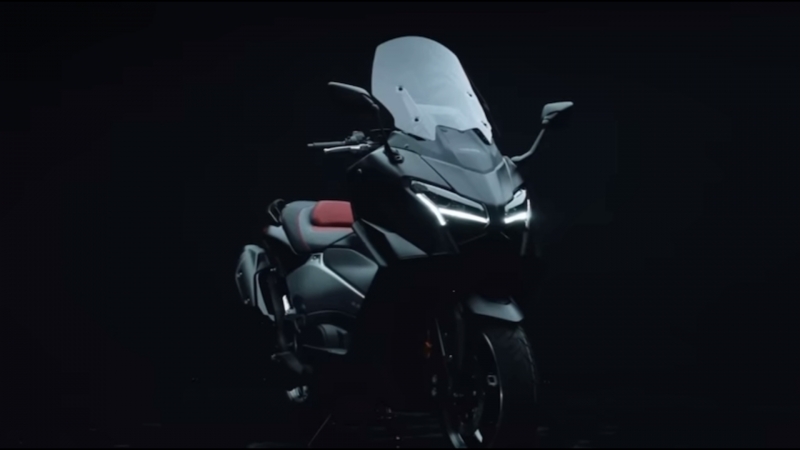  TMAX 25th Anniversary Special Edition  warisan legendaris dengan sentuhan eksklusif Black MAX