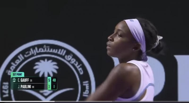  Coco Gauff Tampil Dominan, Lolos ke Semifinal WTA Finals Riyadh 2025 Usai Kalahkan Jasmine Paolini