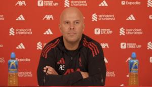  Jelang Big Match Manchester City vs Liverpool: Arne Slot Fokus Jaga Konsistensi The Reds