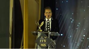 Lima Dekade Berkarya, Christine Hakim Dianugerahi Lifetime Achievement di FFWI 2025
