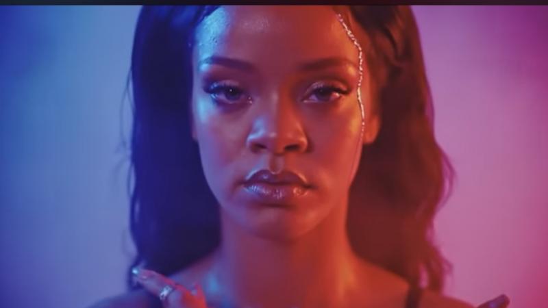 Rihanna Comeback dengan “TAKE OVER”: Energi Liar dan Irama Klub yang Meledak di Lantai Dansa 