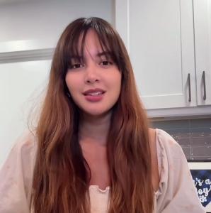 Aurelie Moeremans Haru untuk Bayi Thomas di Usia 20 Minggu Kehamilan: “Halfway There”