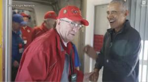 Barack Obama Beri Kejutan untuk Para Veteran dalam Honor Flight ke Washington DC