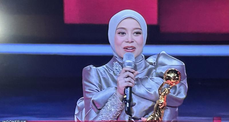 Lesti Kejora & Dato’ Sri Siti Nurhaliza Raih Duo/Duet/Grup/Kolaborasi Dangdut Terpopuler di IDA 2025