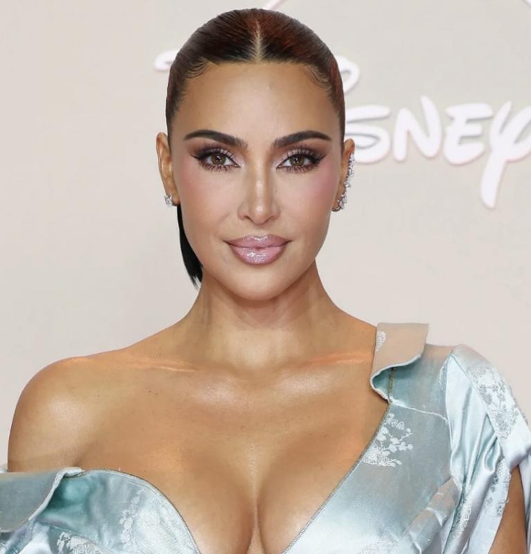  Kim Kardashian Ungkap Alasan di Balik Perubahan Namanya Menjelang Debut Reality Show