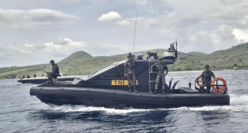  TNI AL dan Tim SAR Gabungan Lanjutkan Pencarian Korban KM Putri Sakinah di Perairan Pulau Padar