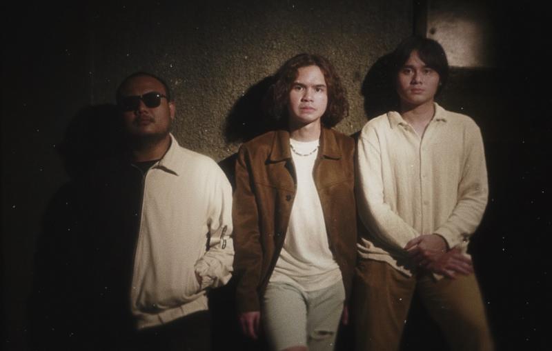 “LOGILA!”: Ketika Amarah yang Dipendam Akhirnya Dinyanyikan Qodir dan Arya Novanda 