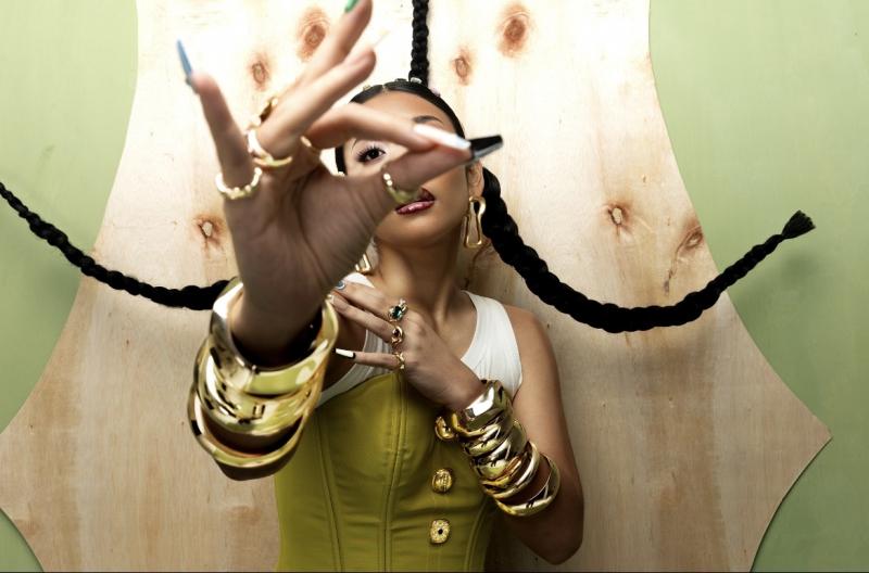  Canti Menyuarakan Sunyi dalam Hubungan Lewat Single Intim “Anggap Aku Ada”