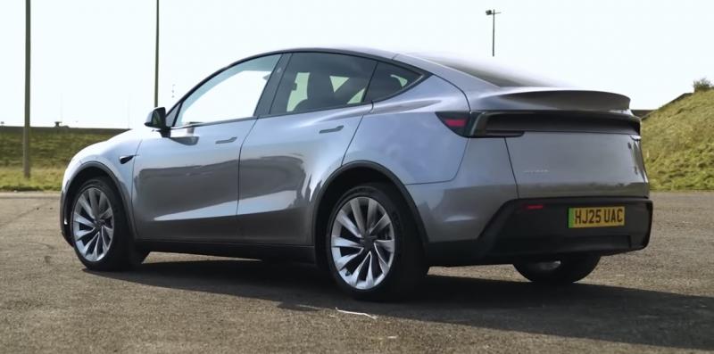  Rivian R2 Hadir sebagai Penantang Serius Tesla Model Y, Tawarkan Desain Ikonik dan Fitur Tak Biasa