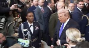  Donald Trump Sebut Perang sebagai “Kesempatan Terakhir”, Konflik AS–Iran Memanas di Hari Ketiga