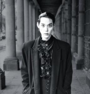 EL CAPITXN Debut Solo Lewat “Breaking Through”, Gandeng Taehyun TXT dan Jeremy Zucker