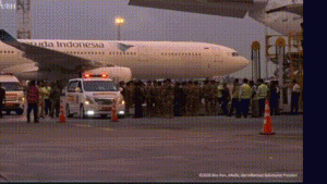 Presiden Prabowo Sambut Kedatangan Tiga Jenazah Prajurit TNI dari Lebanon di Bandara Soekarno-Hatta