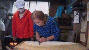  Kuliner Legendaris di Sisi Barat Tokyo: Dari Udon Nenek 95 Tahun hingga Donburi Super Murah