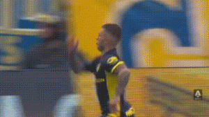 Parma Tahan Imbang Napoli 1-1, Gol Kilat Strefezza Dibalas McTominay