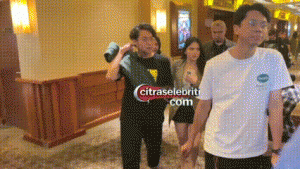  Ardhito Pramono dan Davina Karamoy Curi Perhatian di Peluncuran Trailer dan Poster Gudang Merica