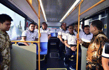 TNI AL Uji Coba Bus Listrik, Dorong Mobilitas Hijau di Lingkungan Militer