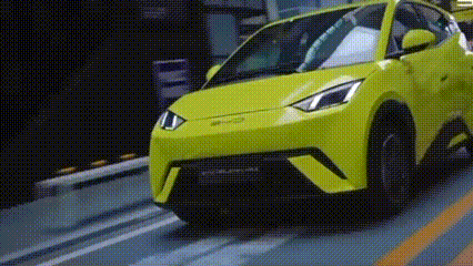  Geely EX2 Tantang Dominasi BYD Dolphin Mini di Pasar Mobil Listrik Murah