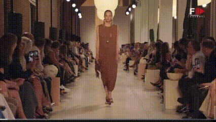  Annemary Aderibigbe Bersinar di Runway Spring/Summer 2026