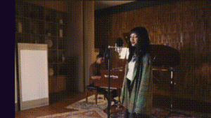 Assia Keva Hidupkan Kembali “Moonlight”, Lagu Cinta Sederhana yang Lahir dari Spontanitas