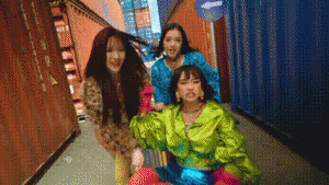 Member JKT48 Angkat Isu Sosial Lewat Lagu Kritik Budaya Anonim dan Hoaks