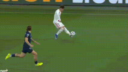  Lyon Kejutkan PSG di Parc des Princes, Jaga Asa Liga Champions